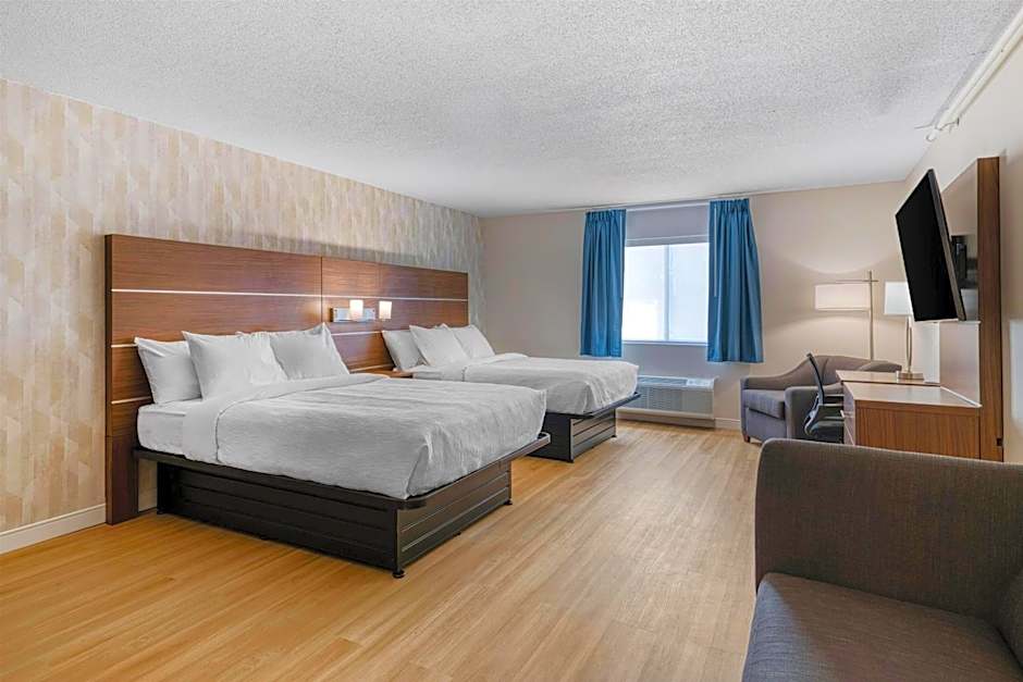 Baldwin Inn & Suites, SureStay Collection by Best Western