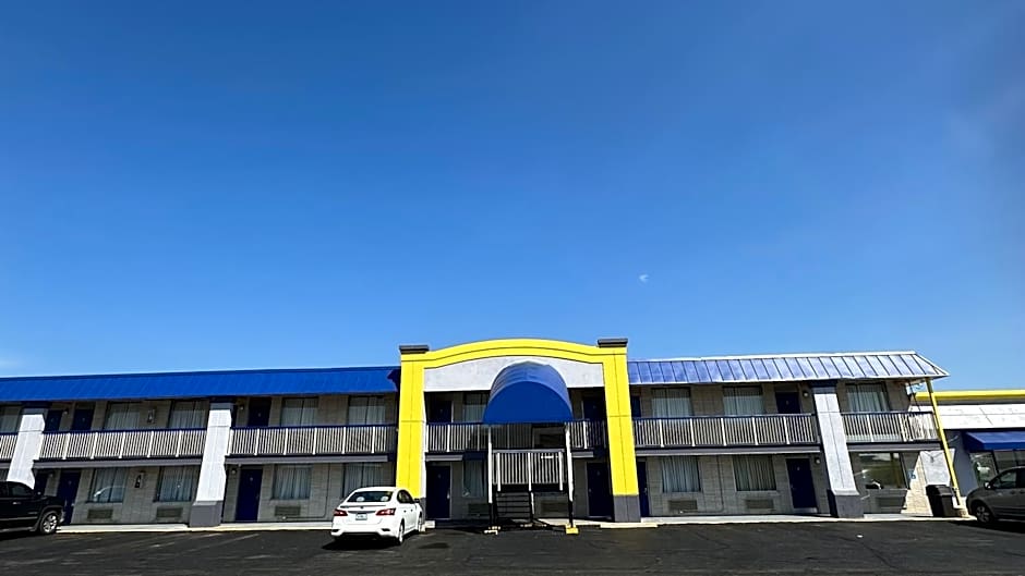 Days Inn by Wyndham Salina South