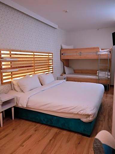 ATHENIAN MONTAZA HOTEL