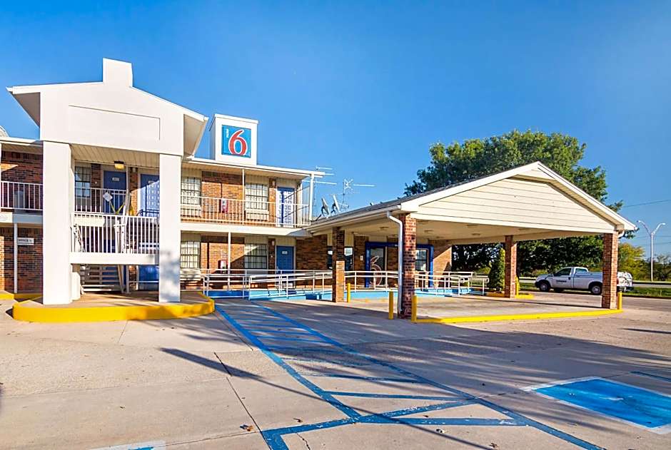Motel 6-Lawton, OK