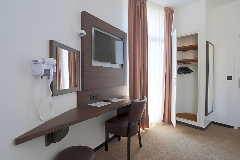 Hotel Annexe