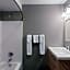 Days Inn by Wyndham Kill Devil Hills Oceanfront - Wilbur