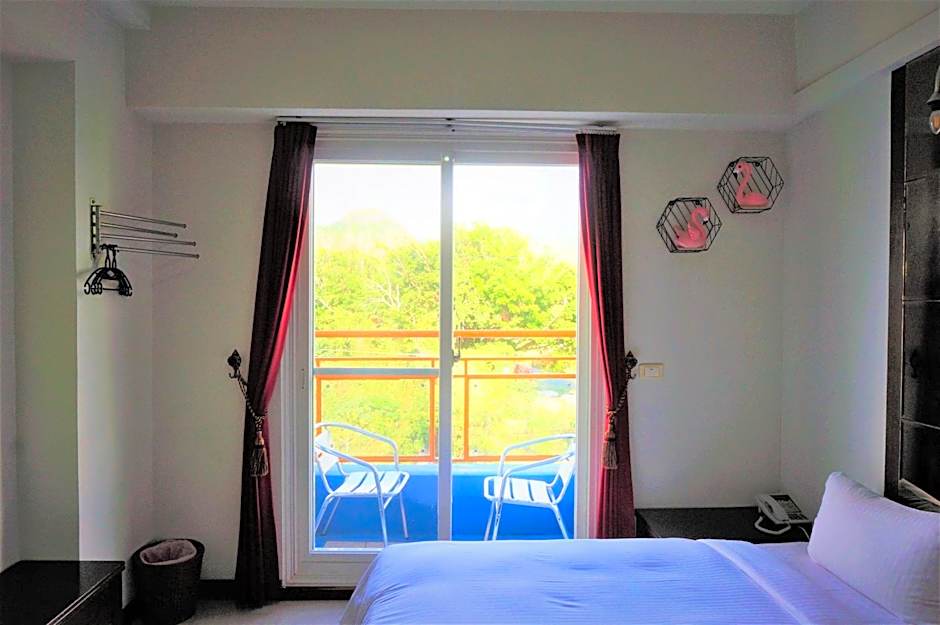 Warner Leisur Hotel