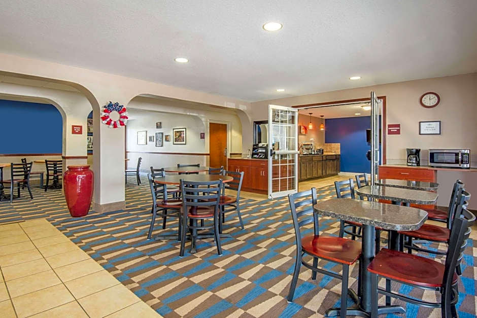 Microtel Inn & Suites By Wyndham Miami