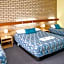 Holbrook Town Centre Motor Inn