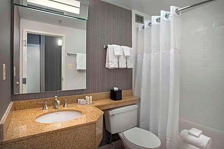 Room, 2 Queen Beds (Hearing Accessible)