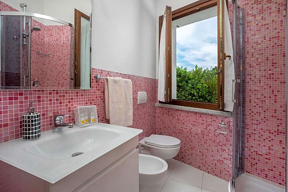 The Square Depandance