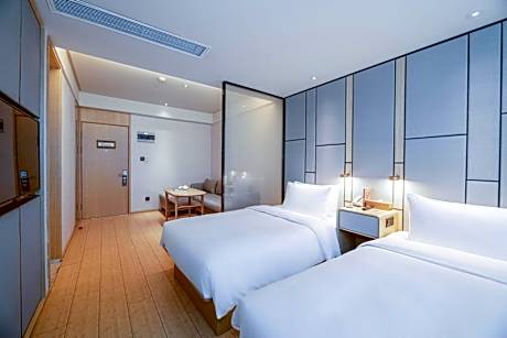 Huazhu - Twin Apartment