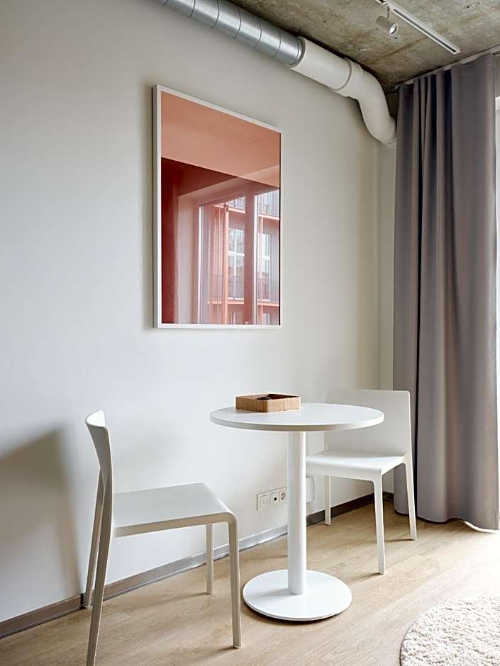 Campus House by Larsen