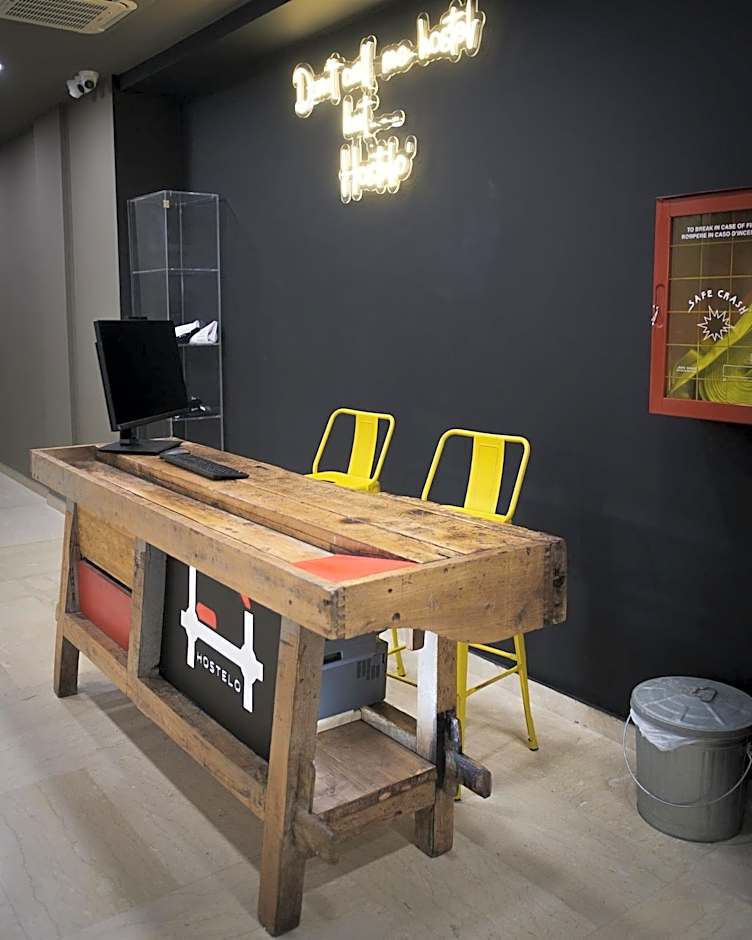 Hostelò - Luxury Hostel