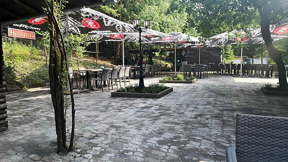 SILONCE Hotels & Restaurant