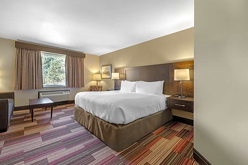 Best Western Plus Stoneridge Inn And Conference Centre