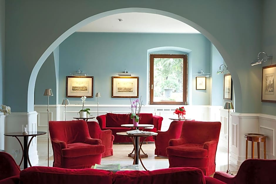 Hotel Riviera & Maximilian's