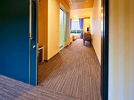 Accessible Twin Room - Non-Smoking