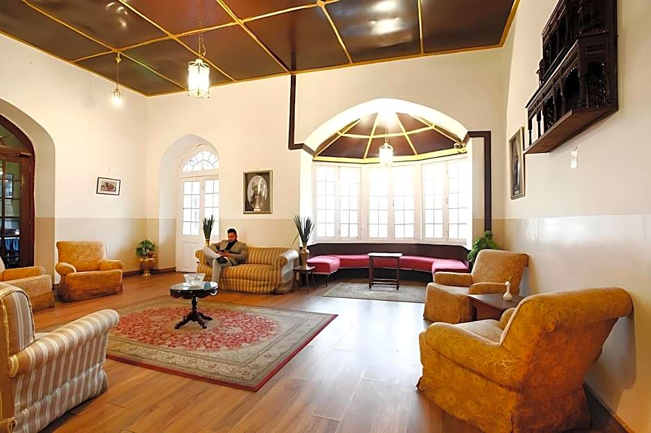 The Palace Belvedere Hotel