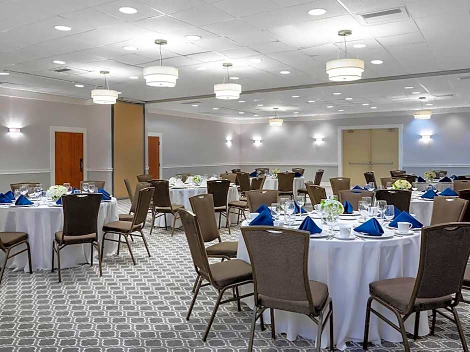 88 Palms Hotel & Event Center