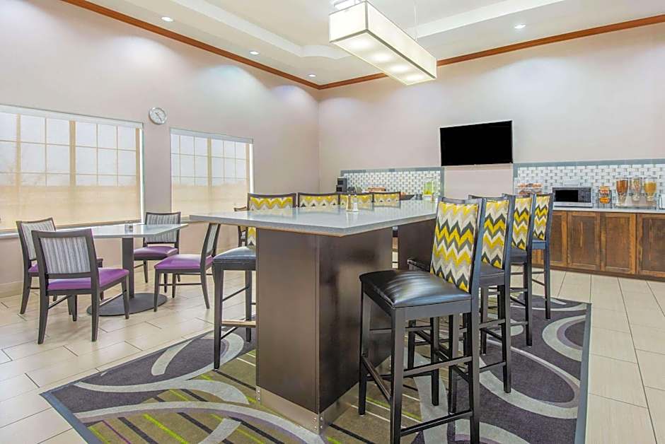 La Quinta Inn & Suites by Wyndham Gainesville