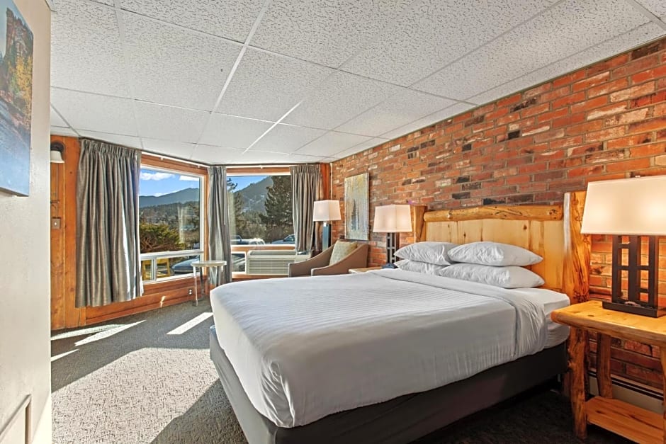 Discovery Lodge
