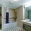 La Quinta Inn & Suites by Wyndham Denver Northglenn