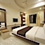 Hotel Madhuri Executive