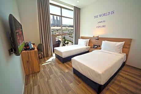 Deluxe King or Twin Room