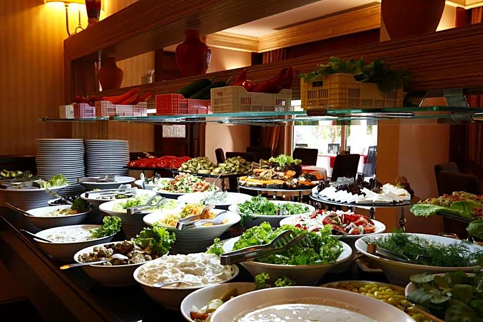 X Life Hotel Sarıgerme 15 - Adult Hotel