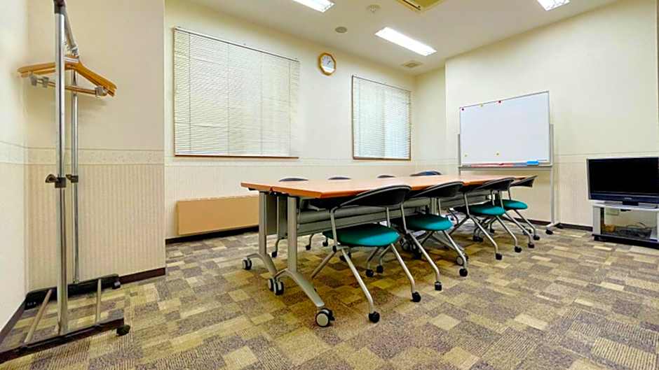Toyoko Inn Yokohama Shinkoyasu Ekimae