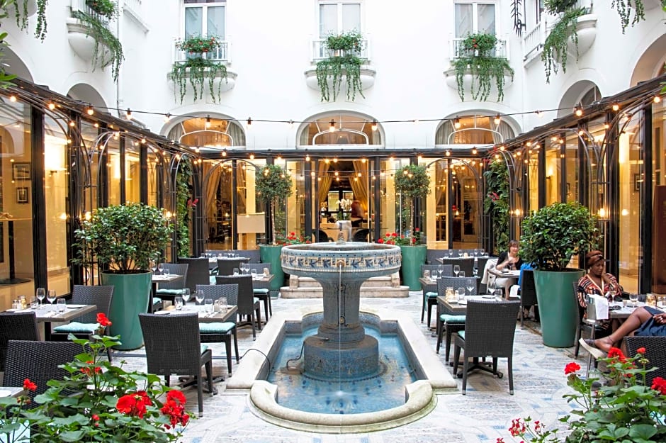 Hotel California Champs-Elysees