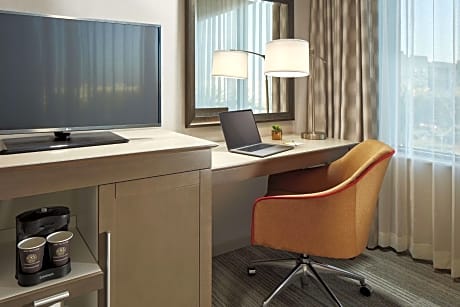 King Corner Room W/ Mini Fridge