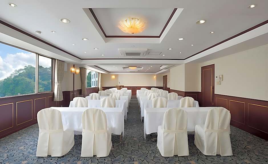 Toba Hotel International