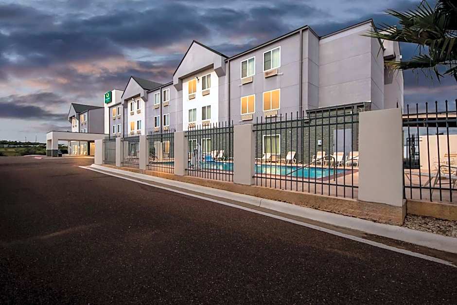 Quality Inn Laredo - Nuevo Laredo