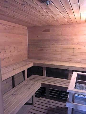 Paddle Wheel Inn