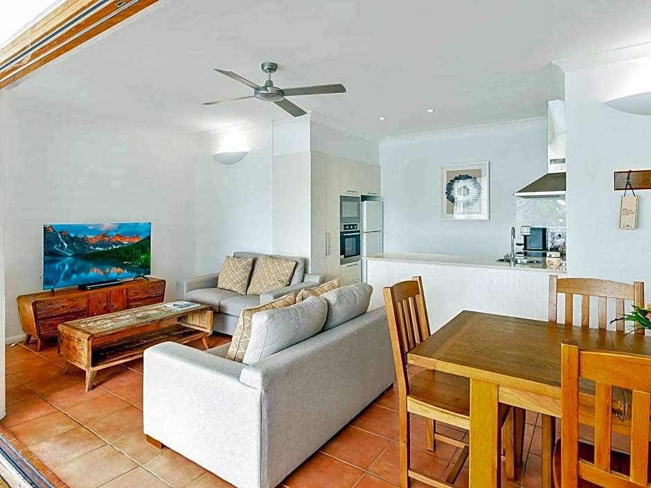 The Reef House Adults Retreat