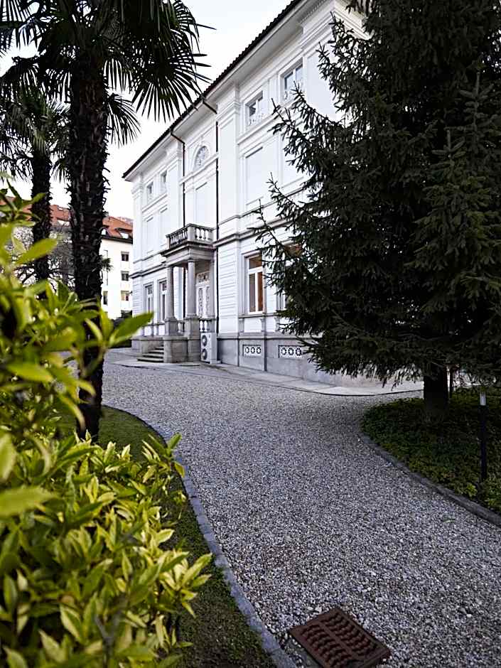 Business Center IN Villa