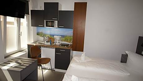 Economy Studio - Annex