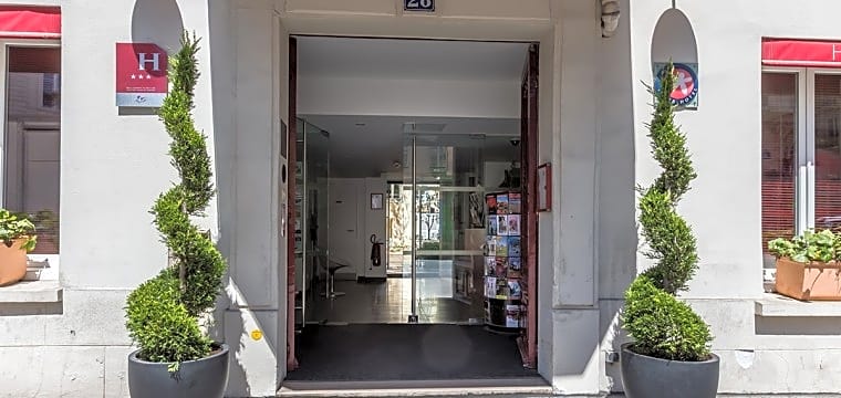 The Originals City, Hotel Lecourbe, Paris Tour Eiffel (Inter-Hotel)