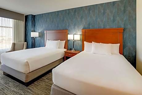 Deluxe Queen Room with Two Queen Beds - Accessible, Roll-in Shower