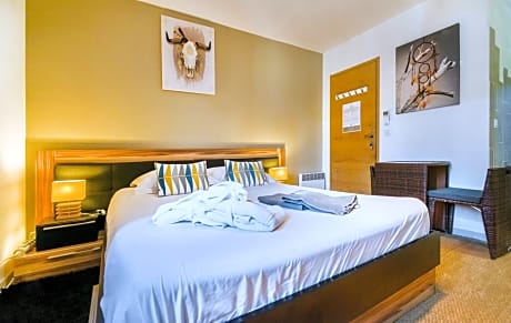 Double Room with Terrace