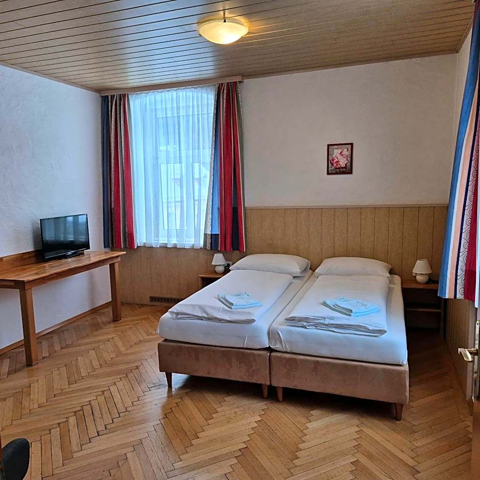 Familie Zuser Hotel Garni