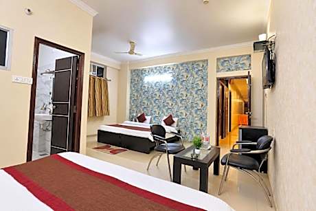 Family Room with Private Bathroom
