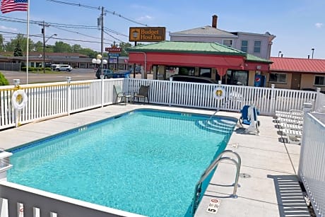Woodland Inn