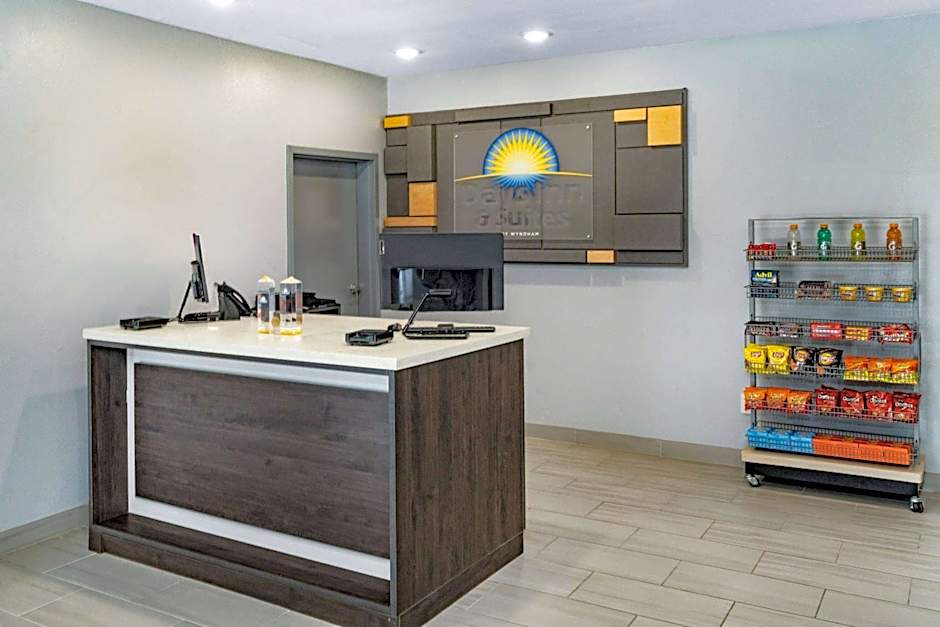 Days Inn & Suites by Wyndham Horn Lake/Memphis Graceland