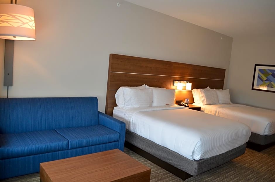 Holiday Inn Express & Suites Charlotte NE - University Area