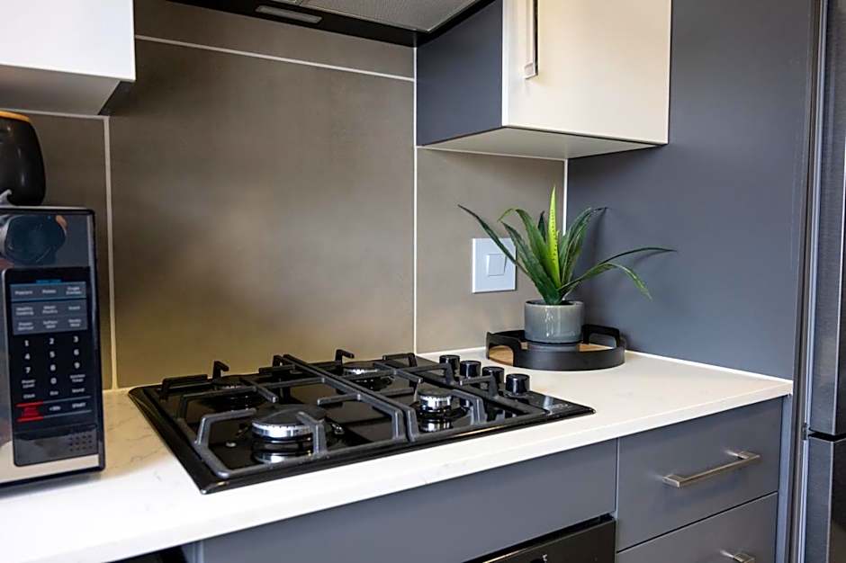 Upmarket Stunner in Ballito 360 with Inverter