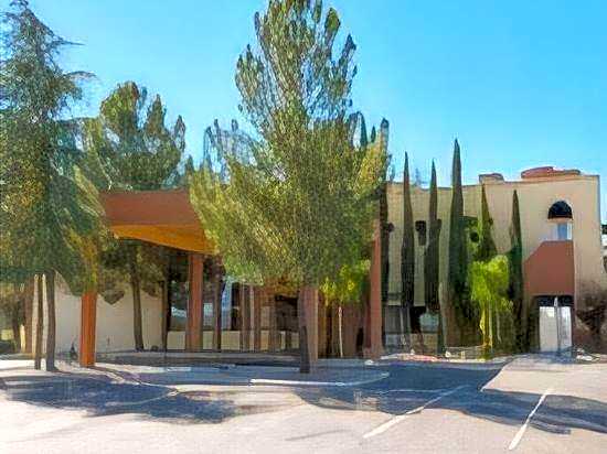 Mariposa Hotel