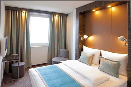 Room with Queen Size Bed