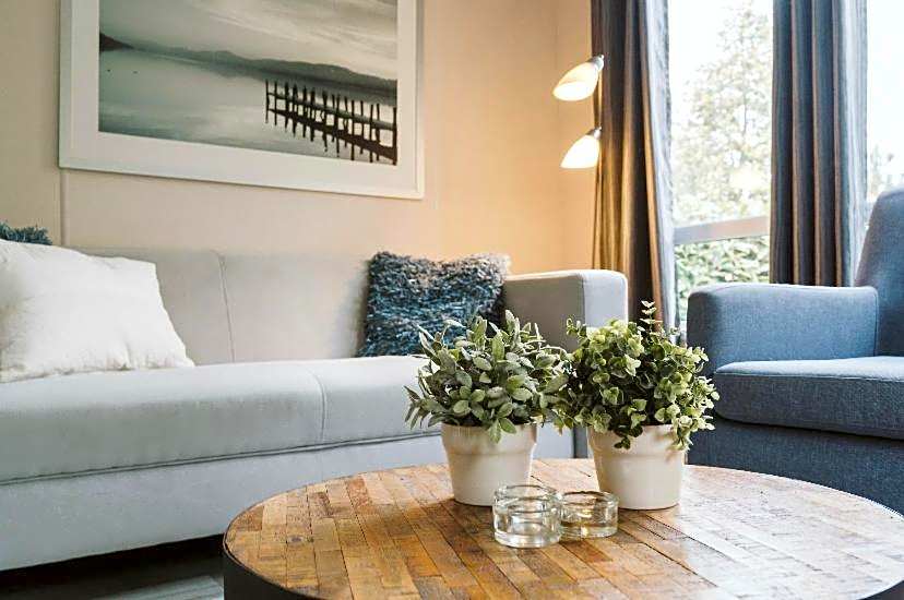 Mooi chalet in havenplaatsje op fietsafstand van het strand bij Ouddorp