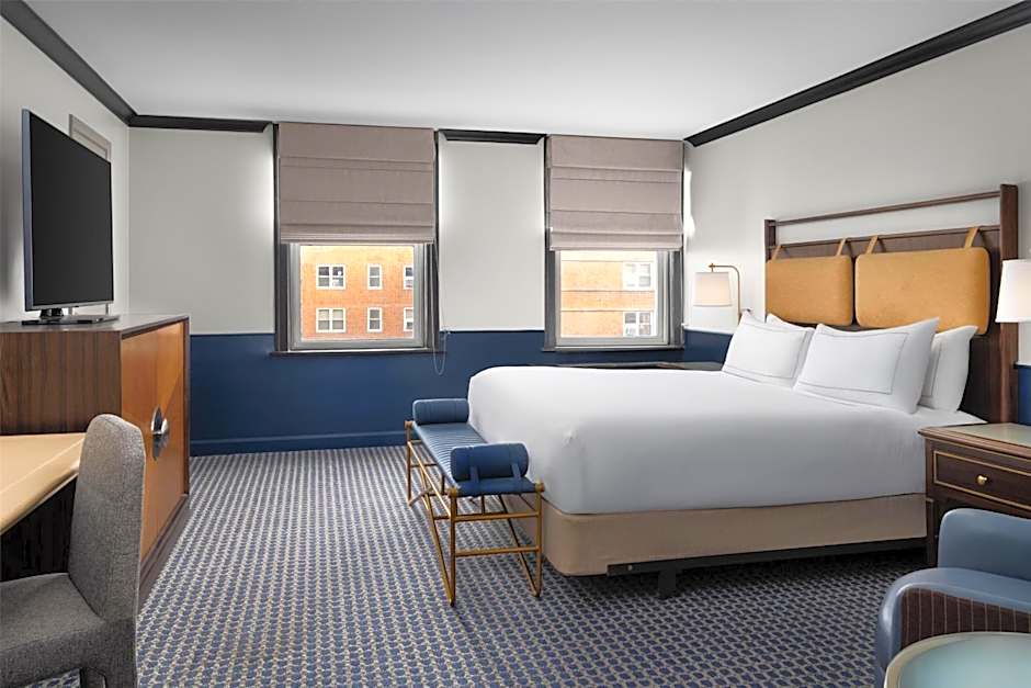 Hilton Orrington / Evanston
