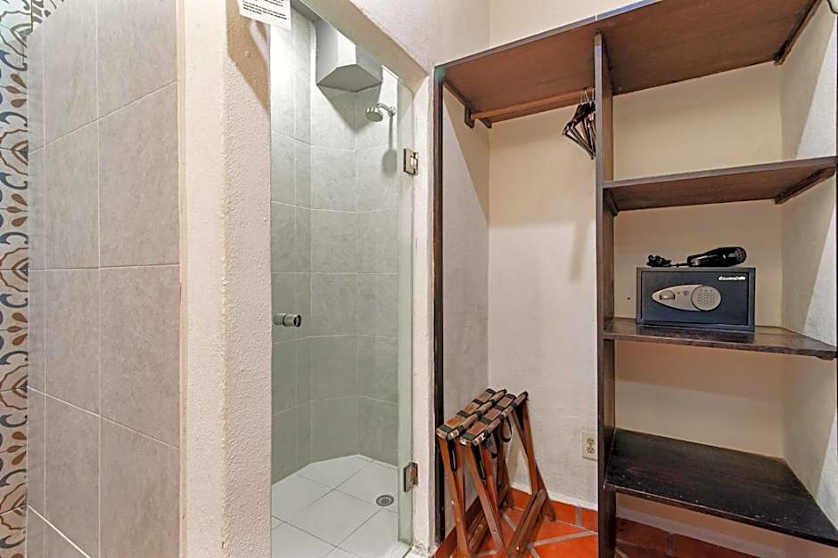 Hotel Riviera Del Sol