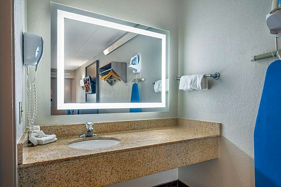 Red Roof Inn Virginia Beach